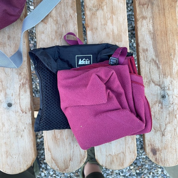 Deuter women’s hiking pack 45-10 SL - Picture 7 of 7